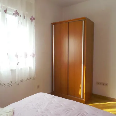 In Malinska/insel Krk 13031 Holiday home *